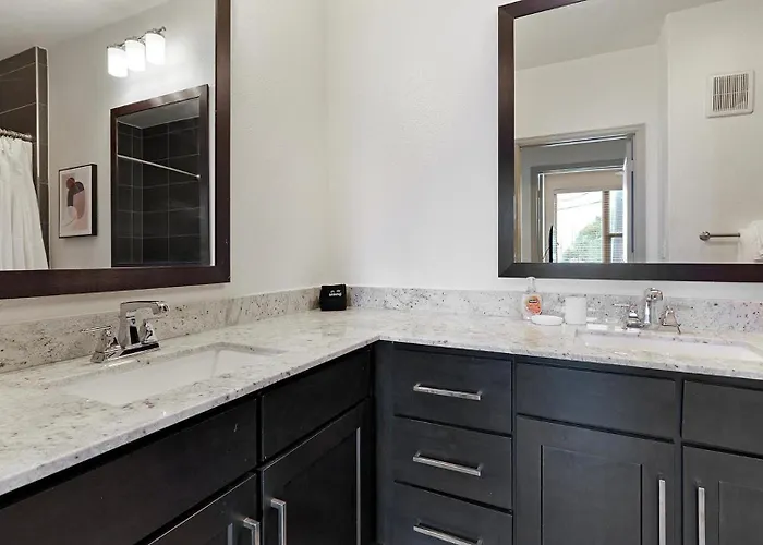 Apartment Landing Beautiful 2Bd Gym Game Room