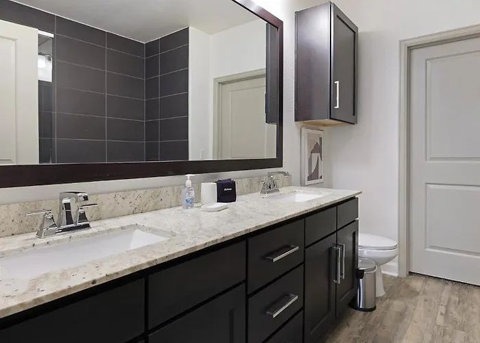 Apartment Landing Beautiful 2Bd Gym Game Room