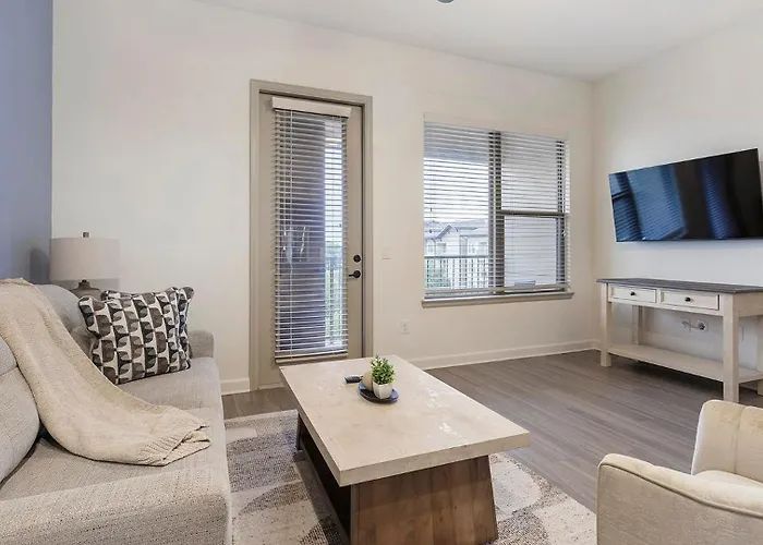 Landing Beautiful 2Bd Gym Game Room Apartment